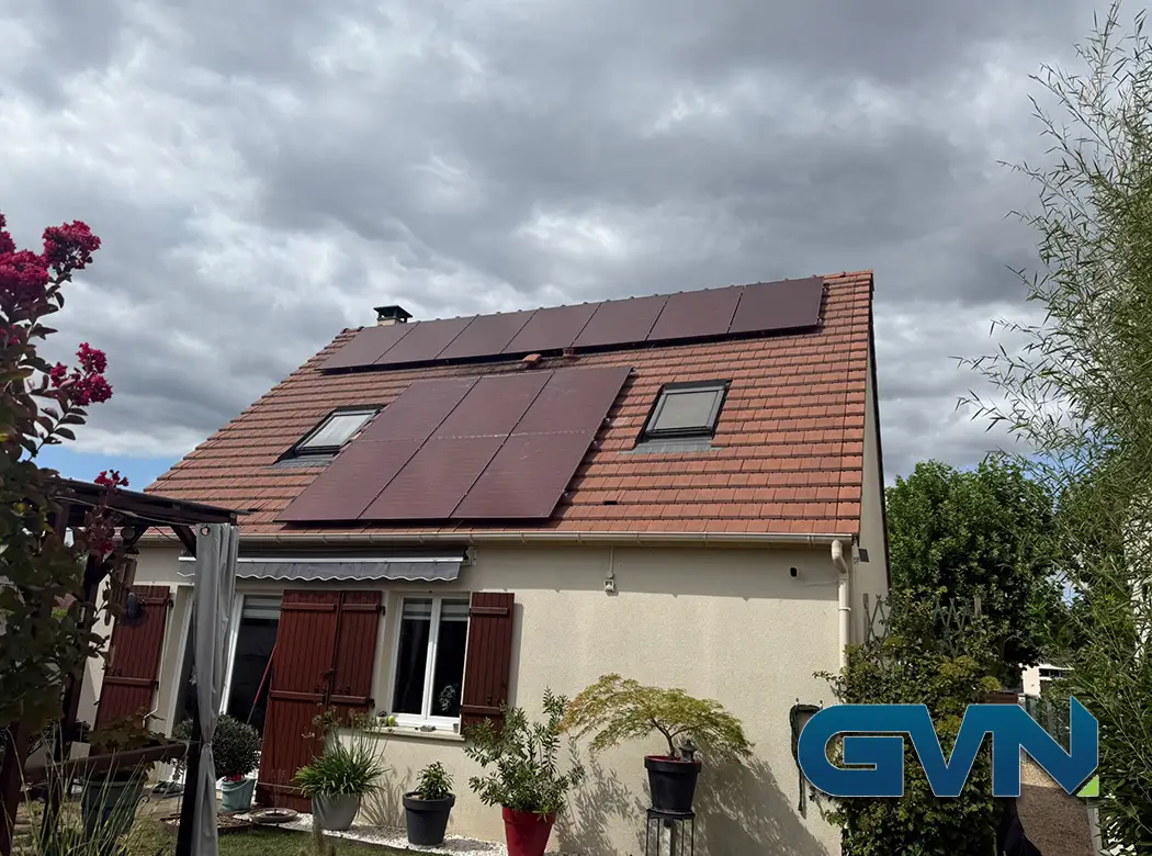 Nouvelle installation photovoltaïque à Limetz-Villez, commune des Yvelines le 22 Août 2025. Merci à notre client pour sa confiance et bravo à nos poseurs GVN HABITAT ENERGIE.